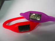 Rote/purpurrote Sport-Silikon-Pedometer-Uhr mit LCD-Bildschirm für Mädchen/Jungen