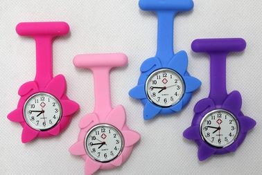 Blumenform Silikon-Manschetten-Uhr, Drehbeschleunigungstaschenuhrgummiquarzuhr