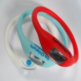 Gesunde Silikon-Manschetten-Uhr-Anionen-Quarz-Armbanduhr für Körper `s elektrische Balance