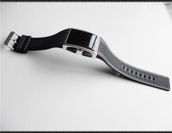 Personifizierte schwarzes Silikon geführte Uhr mit weichem Silikon-Bügel