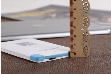 Tragbare dünne Li-Ionenergie-Bank 4000mAh für Handy/Ipad, weiß