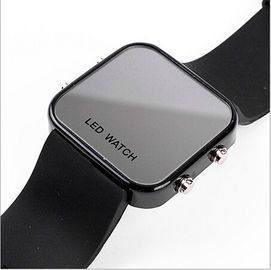 Armbanduhr des Kunststoffkoffer-arbeiten Glasschirm-LED Digital mit Zeit und Datum