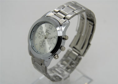 Verzinken Sie Legierungs-runde Metallarmbanduhr-Entsprechung mit Edelstahlbügel