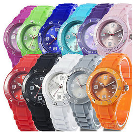 Förderndes kundenspezifisches Unisexsilikon-Bügel-Uhrenarmband 43mm mit Adjudable-Bügel