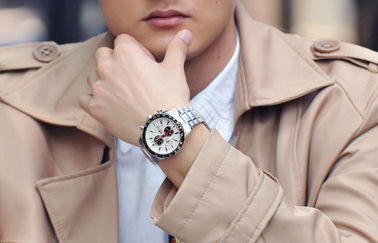 Quarz-Uhr mit Chronographen