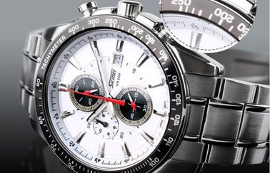Kundengebundene Kalender-Armbanduhr der Edelstahl-Quarz-Uhr-5 ATM