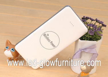 Universal-8000mAh Qi Doppeltragbare Energiebank usb für alle Mobilegeräte