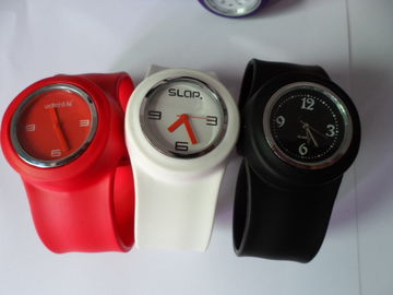 Schöne Silikon-Band-Uhr-flexibles Licht für Frau/Mann